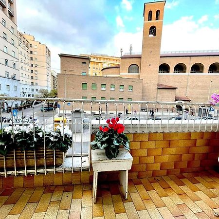 Lucens Domus Appartamento Roma Quartiere Trieste - Vicino Metro B1 - Buitenkant foto