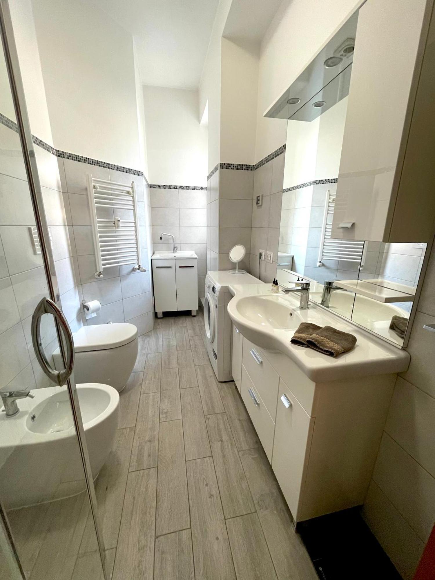 Lucens Domus Appartamento Roma Quartiere Trieste - Vicino Metro B1 - Buitenkant foto