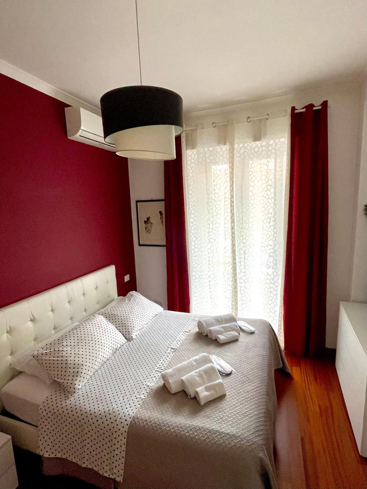 Lucens Domus Appartamento Roma Quartiere Trieste - Vicino Metro B1 - Buitenkant foto