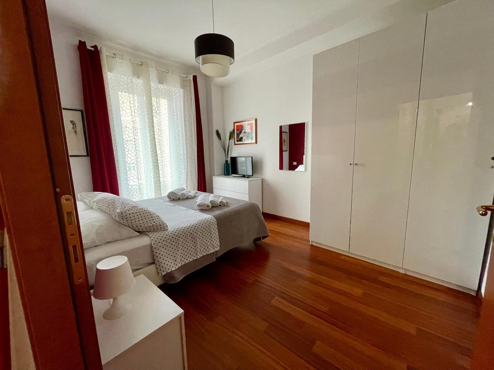 Lucens Domus Appartamento Roma Quartiere Trieste - Vicino Metro B1 - Buitenkant foto