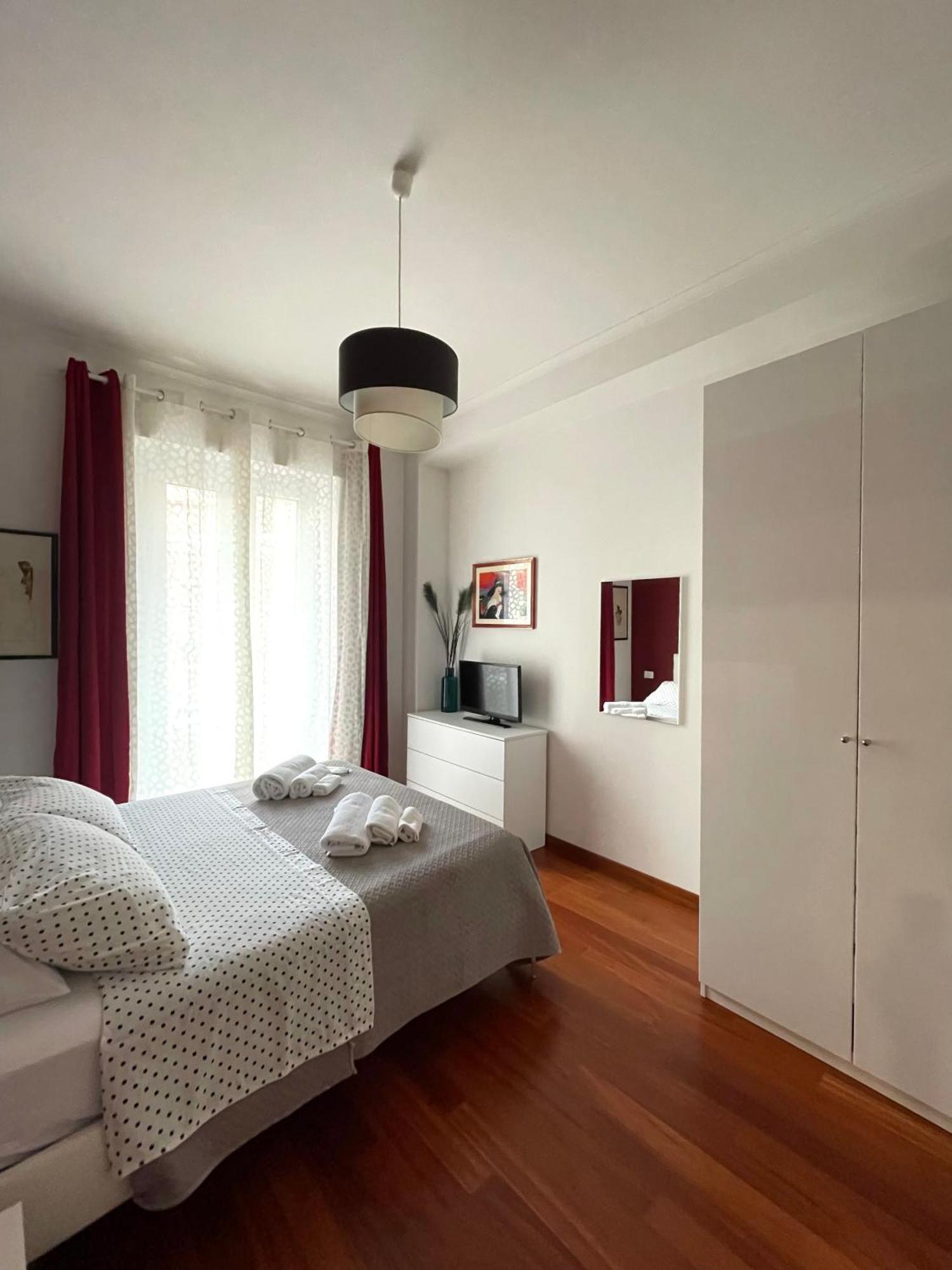 Lucens Domus Appartamento Roma Quartiere Trieste - Vicino Metro B1 - Buitenkant foto